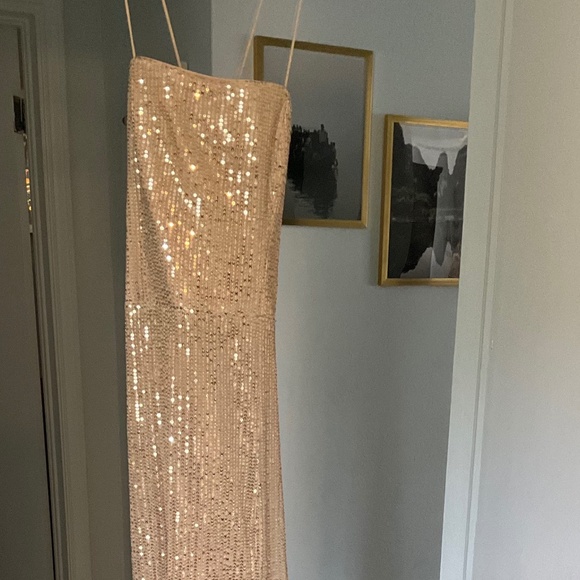 Formal Dress - Picture 1 of 5